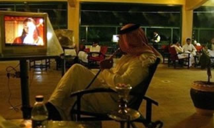 Saudi cleric issues fatwa against journalists/ writers who criticise religious figures Saudi cleric issues fatwa against journalists/ writers who criticise religious figures