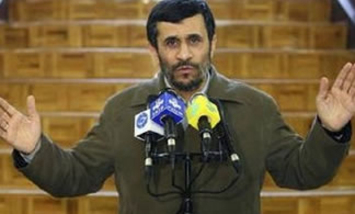Weekly critical of Ahmadinejad suspended a day after Ayatollah Khamenei threatens media