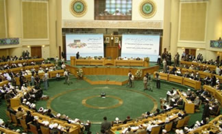 Iran bans BBC's Farsi language TV station, journalists asked not to work for foreign media