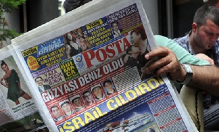 Israeli forces detain journalists aboard humanitarian flotilla