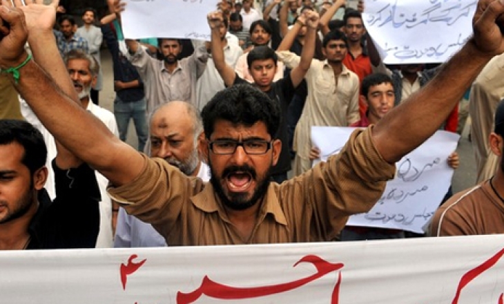 Two TV employees killed in Quetta, investigative journalist abducted in Islamabad