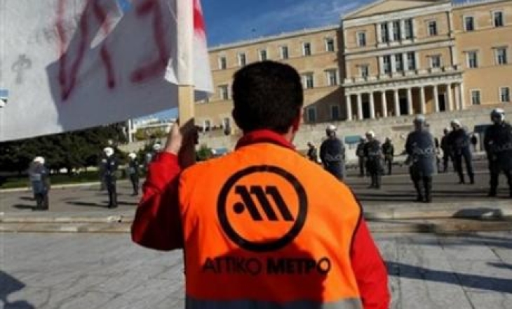 Greece: Unacceptable police violence against journalists covering demonstrations
