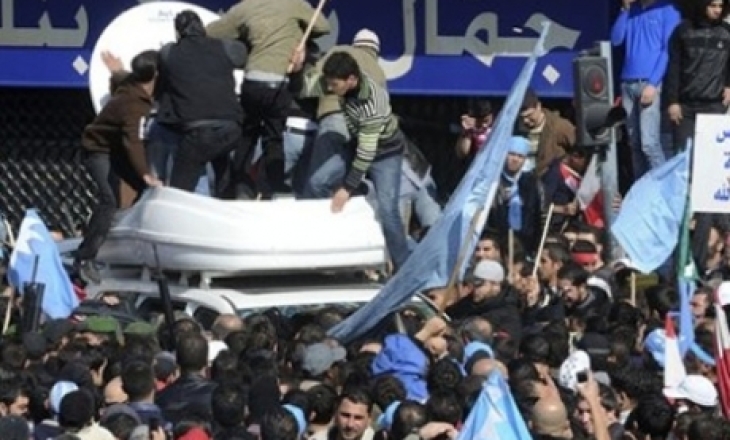 Black day for media in Lebanon as protesters target Al-Jazeera