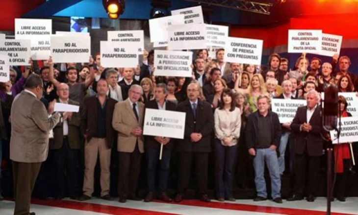 Argentinian government calls for public auction of media group's holdings