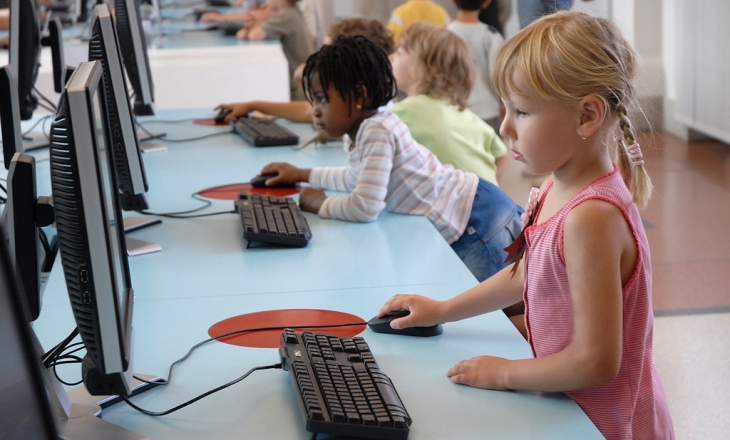 Media use in excess of 45 minutes per day negatively affects children