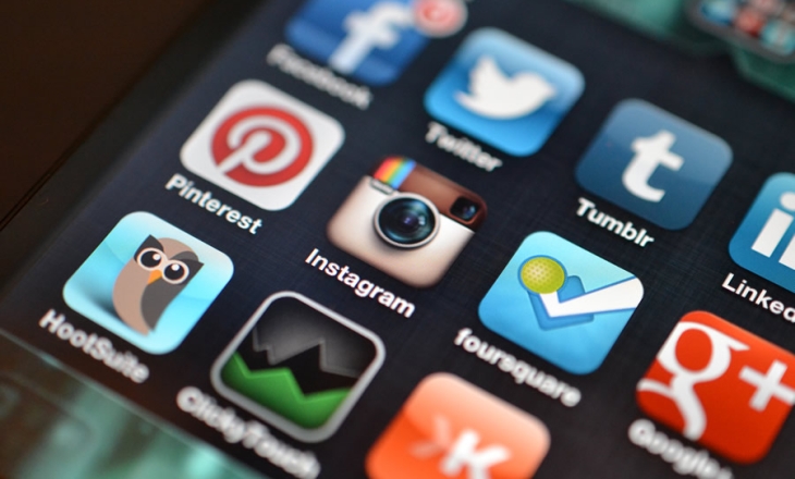 In Australia, social media is damaging the art of conversation