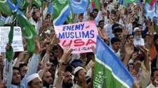Journalists assaulted in Islamabad while covering protest by student group of Jamaat