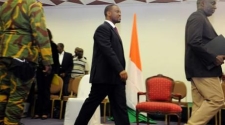 Election in dispute, Ivory Coast bans news broadcasts