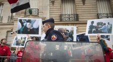 Unprecedented violence against journalists – protest outside Egyptian embassy in Paris