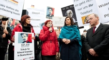 Social media may discourage free expression on controversial subjects